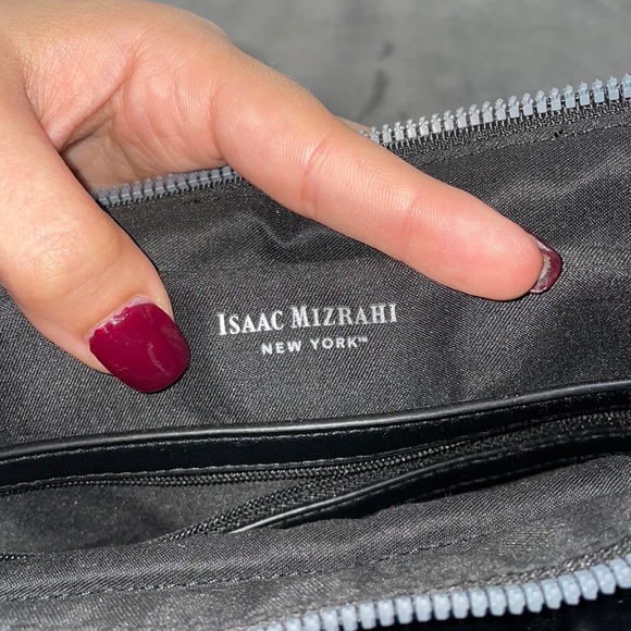 🖤Isaac Mizrahi Purse🖤 - Picture 6 of 10